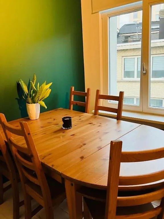 Apartment Living History - Meir Antwerpen